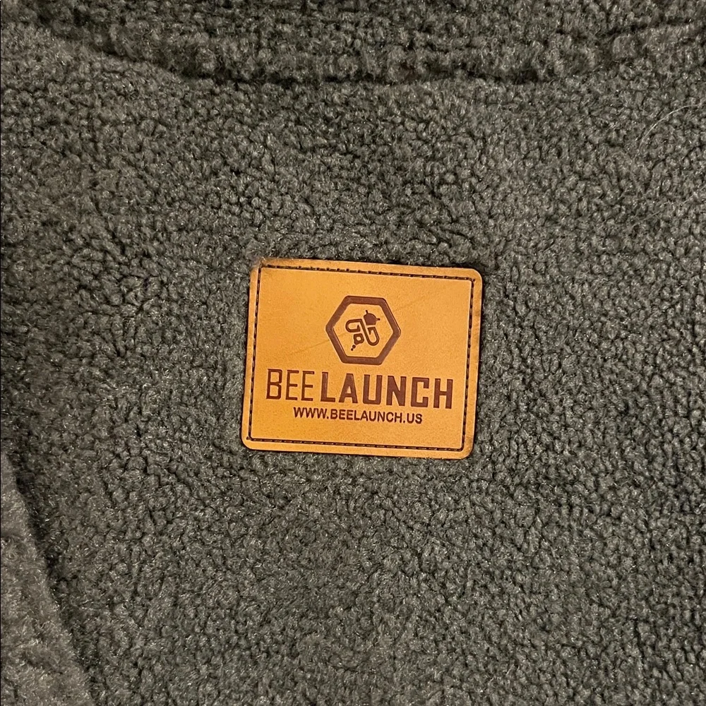 BeeLaunch NEW Dark Gray Fleece Sweater with Kangaroo Pouch‎ Pet Carrier XS